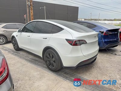 Trzecie zdjęcie samochodu z tyłu: 2022 TESLA MODEL Y VIN:7SAYGAEE4NF324475 - miniatura