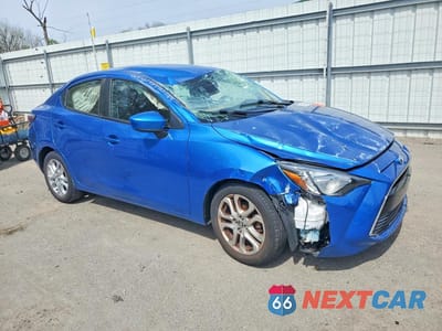 Czwarte zdjęcie samochodu z boku: 2017 TOYOTA YARIS IA BASE VIN:3MYDLBYV4HY175424 - miniatura