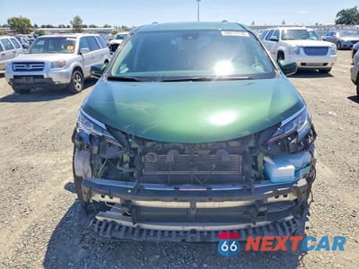 Piąte zdjęcie samochodu w środku: 2021 TOYOTA SIENNA LE VIN:5TDBRKEC5MS025783 - miniatura