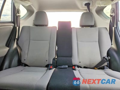 Zdjęcie 10 z 14 samochodu: 2017 TOYOTA RAV4 XLE VIN:JTMWFREV2HJ722206 - miniatura