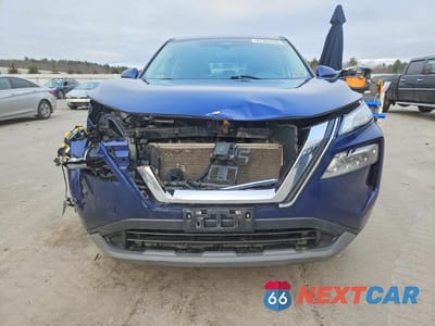 Piąte zdjęcie samochodu w środku: 2022 NISSAN ROGUE SV VIN:5N1BT3BB9NC686198 - miniatura