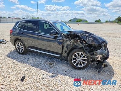 Czwarte zdjęcie samochodu z boku: 2019 BMW X3 SDRIVE30I VIN:5UXTR7C58KLF28908 - miniatura