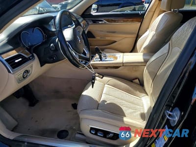 Zdjęcie 7 z 12 samochodu: 2016 BMW 740 I VIN:WBA7E2C54GG503919 - miniatura