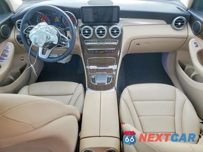 Zdjęcie 8 z 12 samochodu: 2022 MERCEDES-BENZ GLC 300 VIN:W1N0G8DB1NV394214 - miniatura