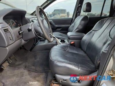 Zdjęcie 7 z 12 samochodu: 2001 JEEP GRAND CHEROKEE LAREDO VIN:1J4GW48N51C561695 - miniatura