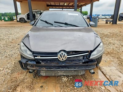 Piąte zdjęcie samochodu w środku: 2016 VOLKSWAGEN GOLF R VIN:WVWUF7AU8GW090175 - miniatura