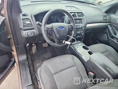 Zdjęcie 8 z 13 samochodu: 2019 FORD EXPLORER POLICE INTERCEPTOR VIN:1FM5K8ARXKGA64953 - miniatura