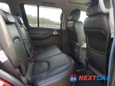 Zdjęcie 11 z 13 samochodu: 2006 NISSAN PATHFINDER VIN:5N1AR18W26C621185 - miniatura