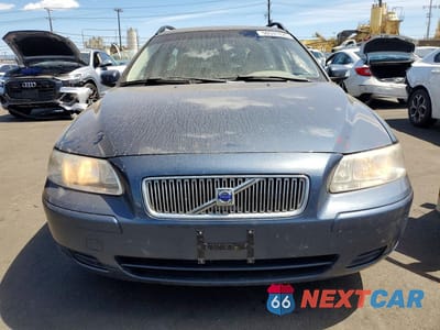 Piąte zdjęcie samochodu w środku: 2007 VOLVO V70 VIN:YV1SW612371654502 - miniatura