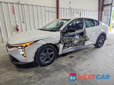2025 KIA K4 LXS 3KPFT4DE5SE093400 - główne zdjęcie licytacji z USA - miniatura