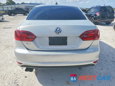 Zdjęcie 6 z 12 samochodu: 2012 VOLKSWAGEN JETTA GLI VIN:3VW4A7AJ1CM123612 - miniatura