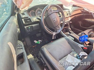Zdjęcie 8 z 12 samochodu: 2015 HONDA ACCORD EXL VIN:1HGCR2F80FA182895 - miniatura