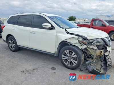 Czwarte zdjęcie samochodu z boku: 2018 NISSAN PATHFINDER SV VIN:5N1DR2MM9JC671114 - miniatura