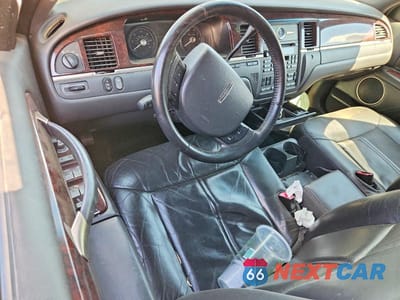 Zdjęcie 8 z 12 samochodu: 2011 LINCOLN TOWN CAR EXECUTIVE L VIN:2LNBL8EV9BX759412 - miniatura
