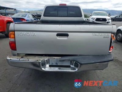 Zdjęcie 10 z 12 samochodu: 2001 TOYOTA TACOMA XTRACAB VIN:5TEVL52N71Z841494 - miniatura