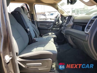 Zdjęcie 7 z 13 samochodu: 2019 RAM 1500 BIG HORN VIN:1C6RREFG4KN813546 - miniatura