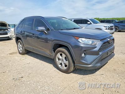 Czwarte zdjęcie samochodu z boku: 2019 TOYOTA RAV4 XLE VIN:JTMP1RFV2KD011760 - miniatura