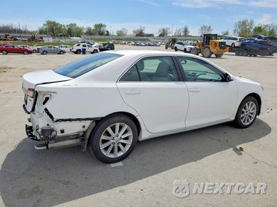 Trzecie zdjęcie samochodu z tyłu: 2014 TOYOTA CAMRY XLE V6 VIN:4T1BK1FK6EU547545 - miniatura