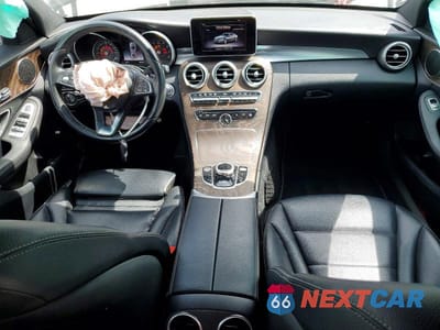 Zdjęcie 8 z 12 samochodu: 2018 MERCEDES-BENZ C 300 VIN:55SWF4JB1JU257069 - miniatura