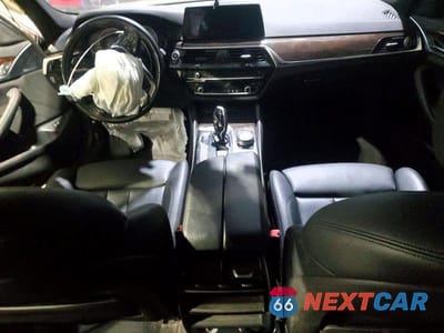 Zdjęcie 8 z 12 samochodu: 2018 BMW 530 XI VIN:WBAJA7C52JWA73063 - miniatura