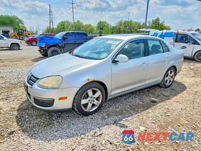 2008 VOLKSWAGEN JETTA SE 3VWRZ71K18M059327 - główne zdjęcie licytacji z USA - miniatura