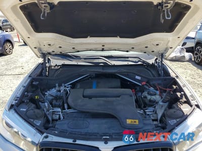 Zdjęcie 12 z 13 samochodu: 2018 BMW X5 XDR40E VIN:5UXKT0C56J0V99493 - miniatura