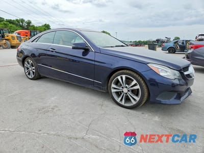 Czwarte zdjęcie samochodu z boku: 2016 MERCEDES-BENZ E 400 2D COUPE VIN:WDDKJ6FB4GF332859 - miniatura