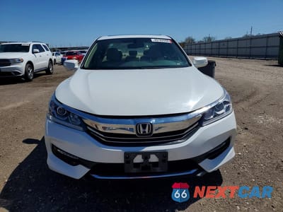 Piąte zdjęcie samochodu w środku: 2017 HONDA ACCORD EXL VIN:1HGCR2F89HA071877 - miniatura