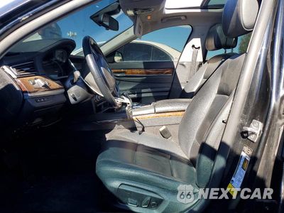 Zdjęcie 7 z 12 samochodu: 2015 BMW 740 I VIN:WBAYA6C59FGK16209 - miniatura