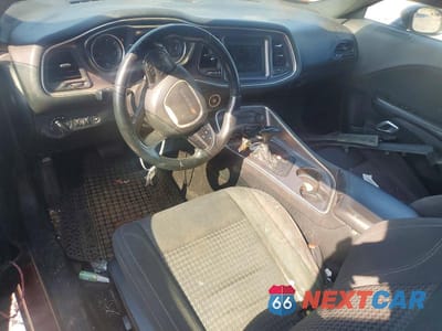Zdjęcie 8 z 11 samochodu: 2018 DODGE CHALLENGER SXT VIN:2C3CDZAG0JH245383 - miniatura