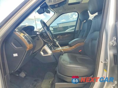 Zdjęcie 7 z 13 samochodu: 2019 LAND ROVER RANGE ROVER HSE VIN:SALGS2SV6KA516947 - miniatura