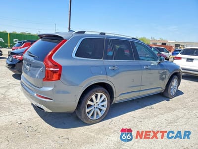 Trzecie zdjęcie samochodu z tyłu: 2016 VOLVO XC90 T6 VIN:YV4A22PK0G1032479 - miniatura