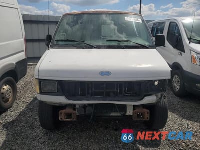 Piąte zdjęcie samochodu w środku: 2001 FORD ECONOLINE E250 VAN VIN:1FTNE24291HA70436 - miniatura