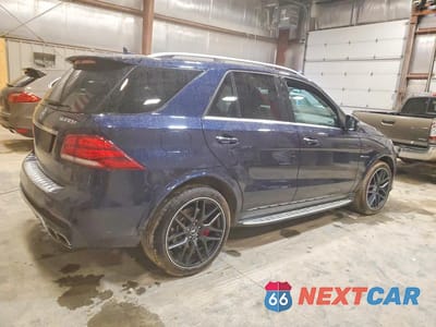 Trzecie zdjęcie samochodu z tyłu: 2018 MERCEDES-BENZ GLE 63 AMG-S 4MATIC VIN:4JGDA7FB7JB131718 - miniatura