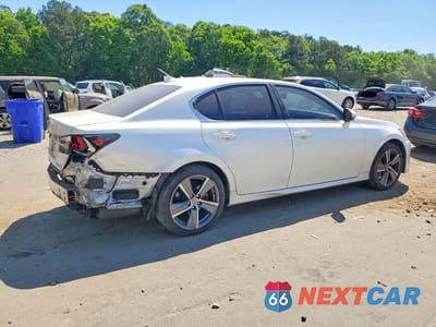 Trzecie zdjęcie samochodu z tyłu: 2016 LEXUS GS 200T BASE VIN:JTHBA1BL1GA000711 - miniatura