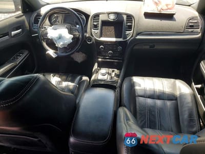 Zdjęcie 8 z 13 samochodu: 2021 CHRYSLER 300 S VIN:2C3CCABG4MH532796 - miniatura
