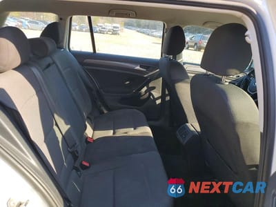Zdjęcie 10 z 12 samochodu: 2018 VOLKSWAGEN GOLF SPORTWAGEN S VIN:3VW717AU3JM768198 - miniatura
