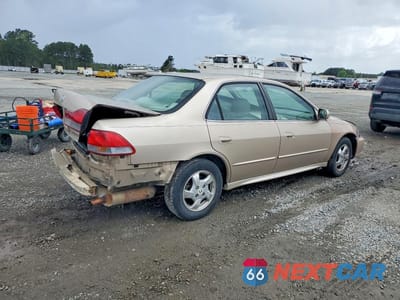 Trzecie zdjęcie samochodu z tyłu: 2001 HONDA ACCORD EX VIN:1HGCG56681A086804 - miniatura