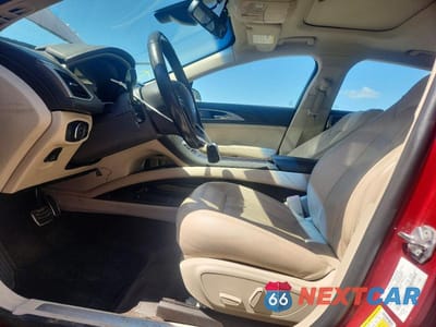 Zdjęcie 7 z 12 samochodu: 2019 LINCOLN MKZ RESERVE I VIN:3LN6L5LU3KR605643 - miniatura