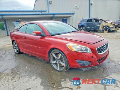 Czwarte zdjęcie samochodu z boku: 2011 VOLVO C70 T5 VIN:YV1672MC6BJ116882 - miniatura