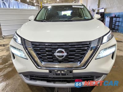 Piąte zdjęcie samochodu w środku: 2022 NISSAN ROGUE SV VIN:5N1BT3BBXNC720729 - miniatura