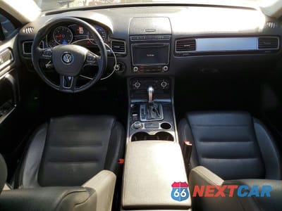 Zdjęcie 8 z 13 samochodu: 2015 VOLKSWAGEN TOUAREG V6 TDI VIN:WVGEP9BP8FD005699 - miniatura