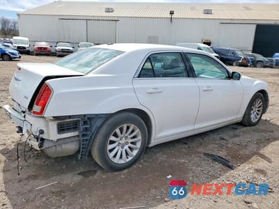 Trzecie zdjęcie samochodu z tyłu: 2013 CHRYSLER 300 VIN:2C3CCAAG9DH527711 - miniatura