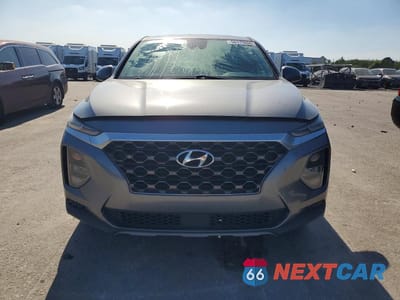 Piąte zdjęcie samochodu w środku: 2019 HYUNDAI SANTA FE SE VIN:5NMS23AD3KH093881 - miniatura