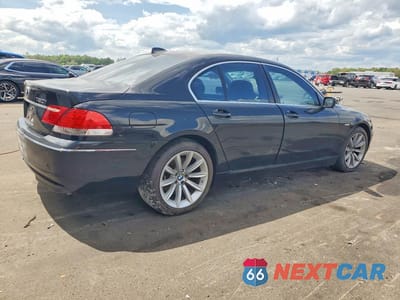 Trzecie zdjęcie samochodu z tyłu: 2008 BMW 750 I VIN:WBAHL83548DT12257 - miniatura