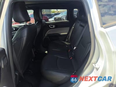 Zdjęcie 11 z 12 samochodu: 2025 JEEP COMPASS LIMITED VIN:3C4NJDCN3ST593893 - miniatura