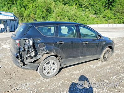 Trzecie zdjęcie samochodu z tyłu: 2018 FORD ESCAPE S VIN:1FMCU0F75JUC74337 - miniatura