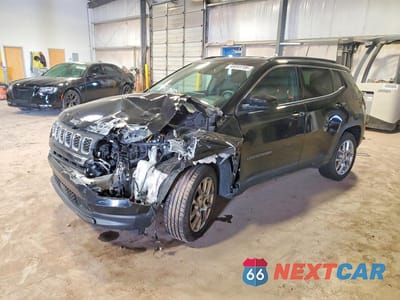 2024 JEEP COMPASS LATITUDE LUX 3C4NJDFN2RT130097 - główne zdjęcie licytacji z USA - miniatura