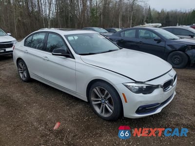 Czwarte zdjęcie samochodu z boku: 2016 BMW 320 XI VIN:WBA8E5G56GNT94505 - miniatura