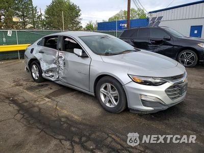 Czwarte zdjęcie samochodu z boku: 2021 CHEVROLET MALIBU LS VIN:1G1ZB5ST1MF086629 - miniatura